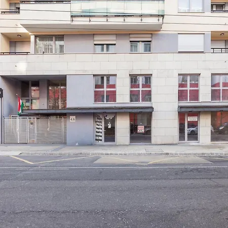 The Chic Crib With Balcony Apartment Budapest Exterior photo