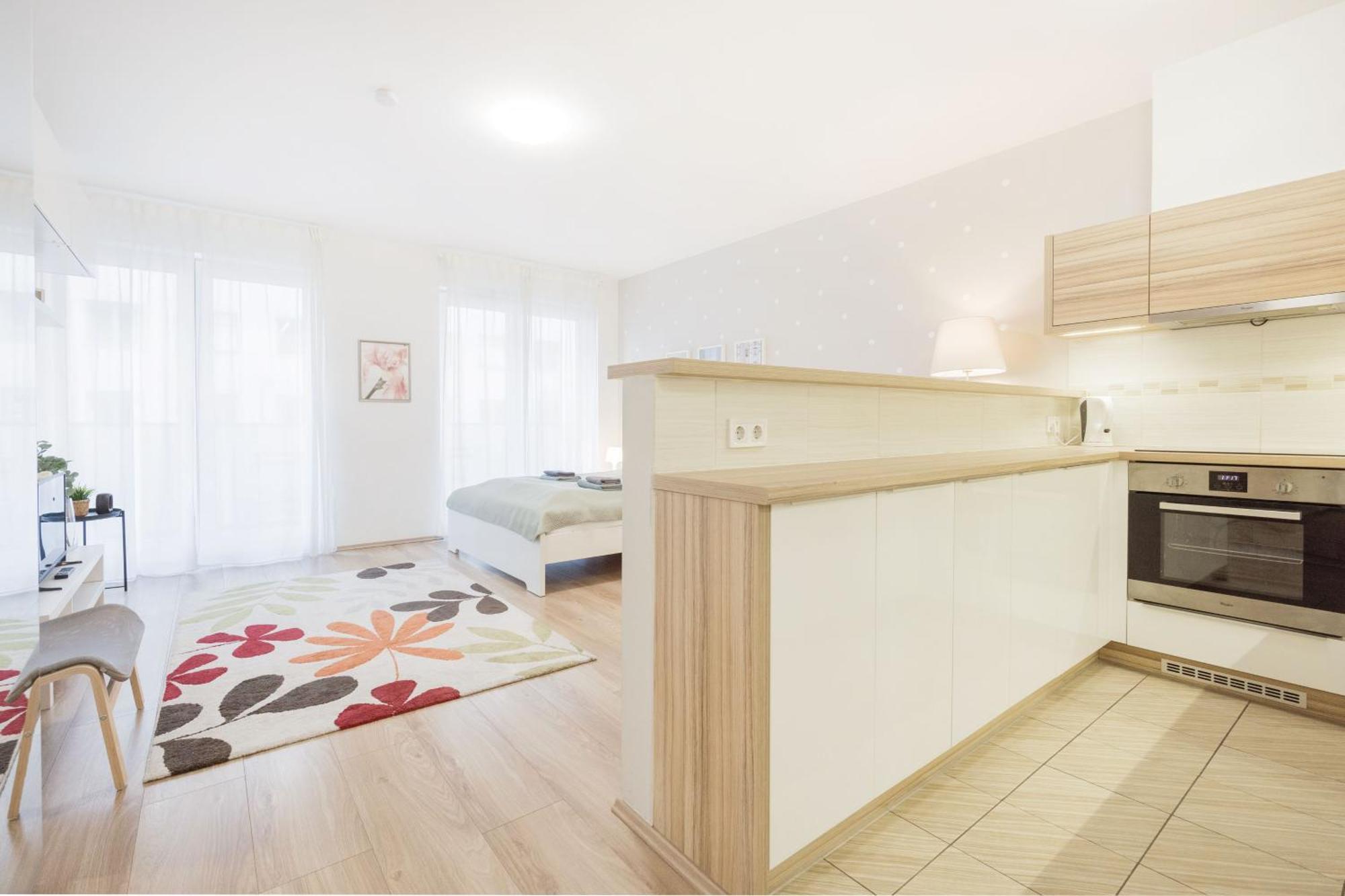 The Chic Crib With Balcony Apartment Budapest