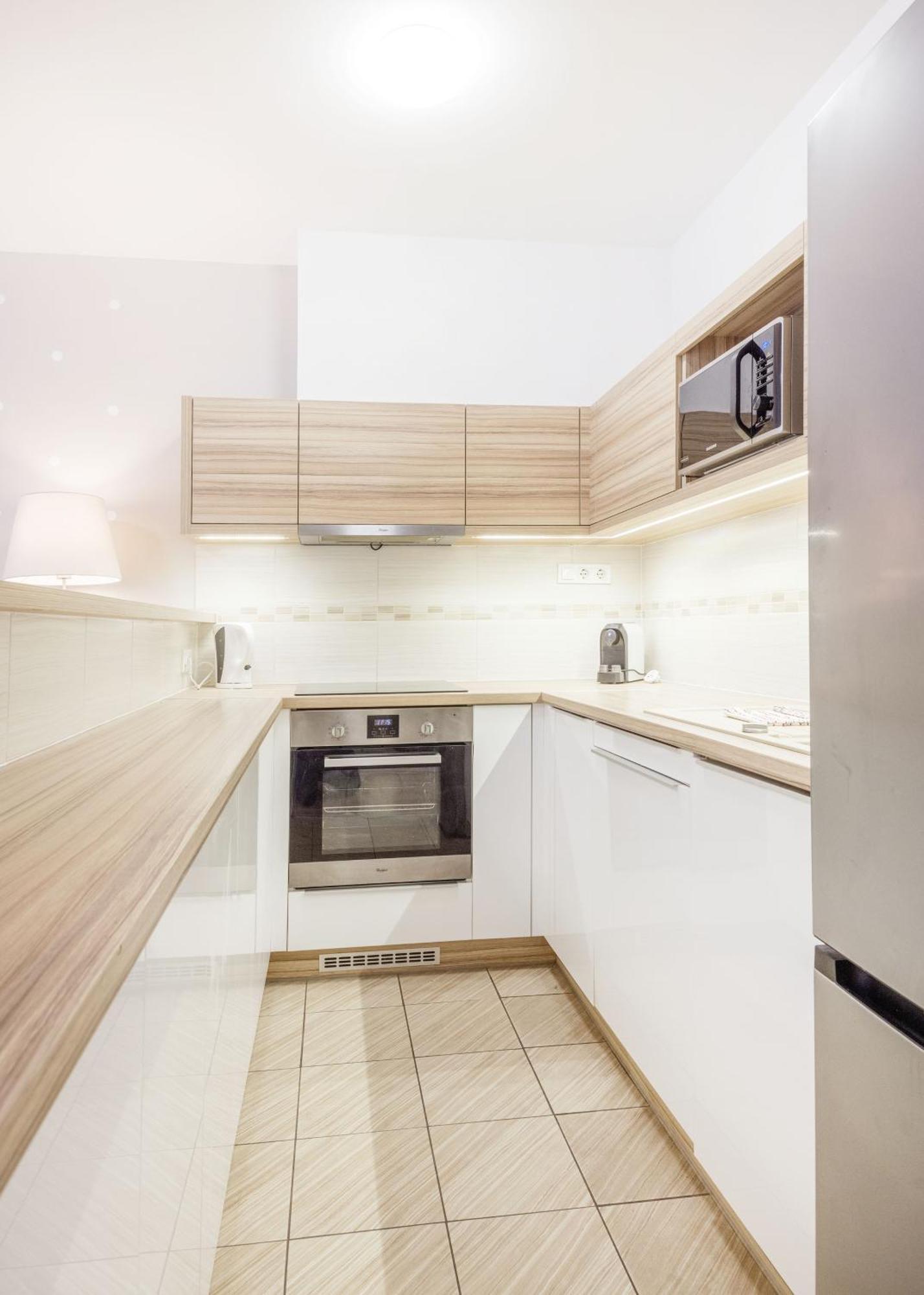 The Chic Crib With Balcony Apartment Budapest